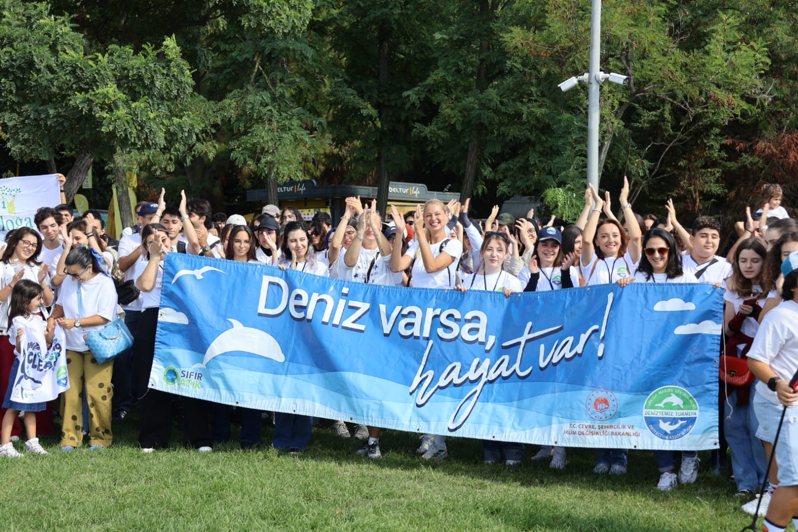 Atık topladılar, doğaya sahip çıktılar